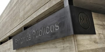 Los baños públicos están ubicados a pocos metros del Monumento Nacional a la Bandera\u002E (Archivo Municipio)