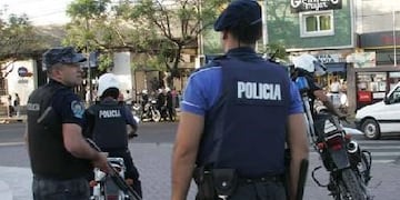 Policías de Mendoza en las elecciones\u002E