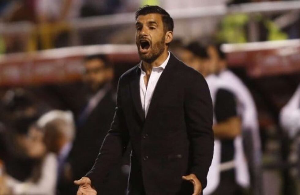 Paulo Ferrari fue confirmado como nuevo DT de San Martín de San Juan