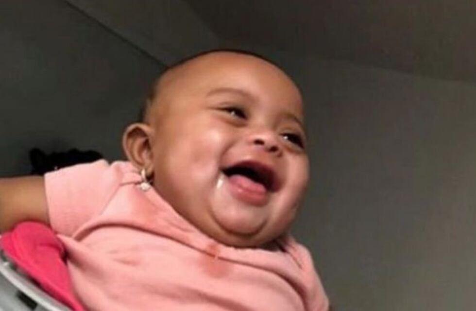 El video de una bebé con una risa contagiosa se hizo viral en las redes