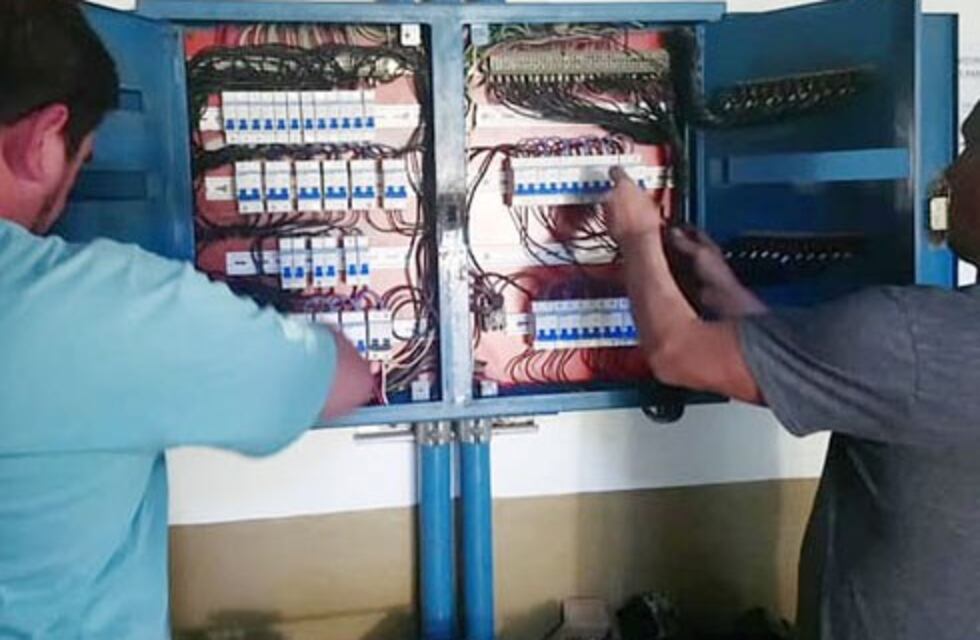 Pasantías municipales: convocan a estudiantes de electricidad y electromecánica
