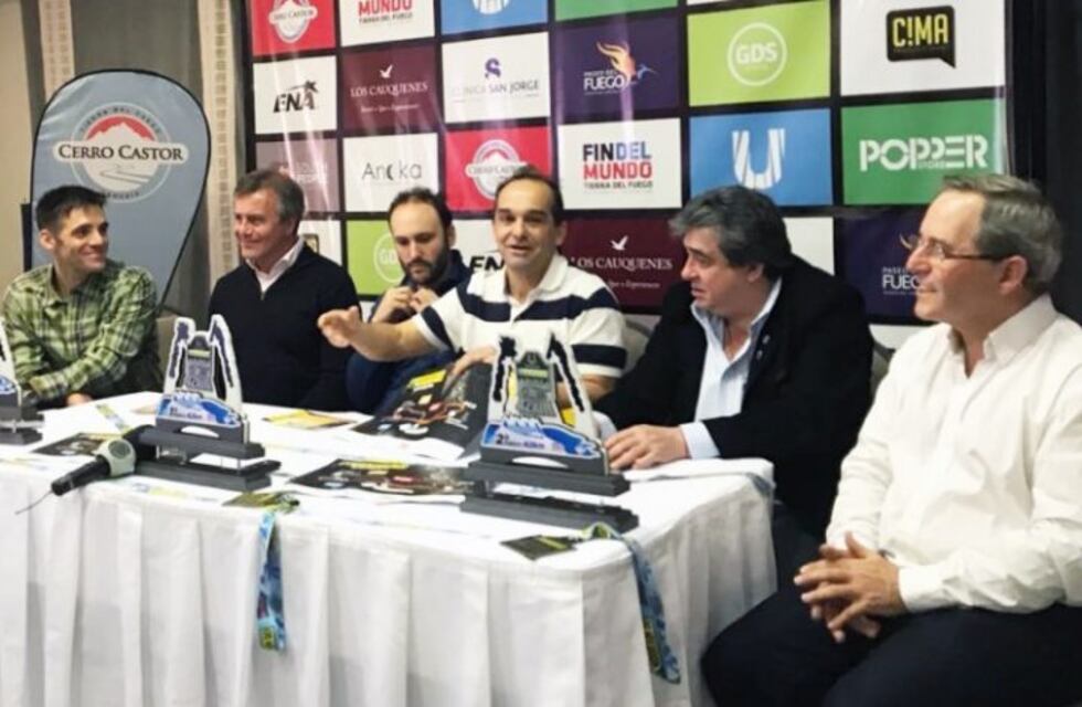 Gobierno acompaña la carrera en nieve "Mountain Do" en el Cerro Castor