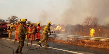 Incendio en el norte de Punilla\u002E (Foto: Twitter / Gobierno de Córdoba)\u002E