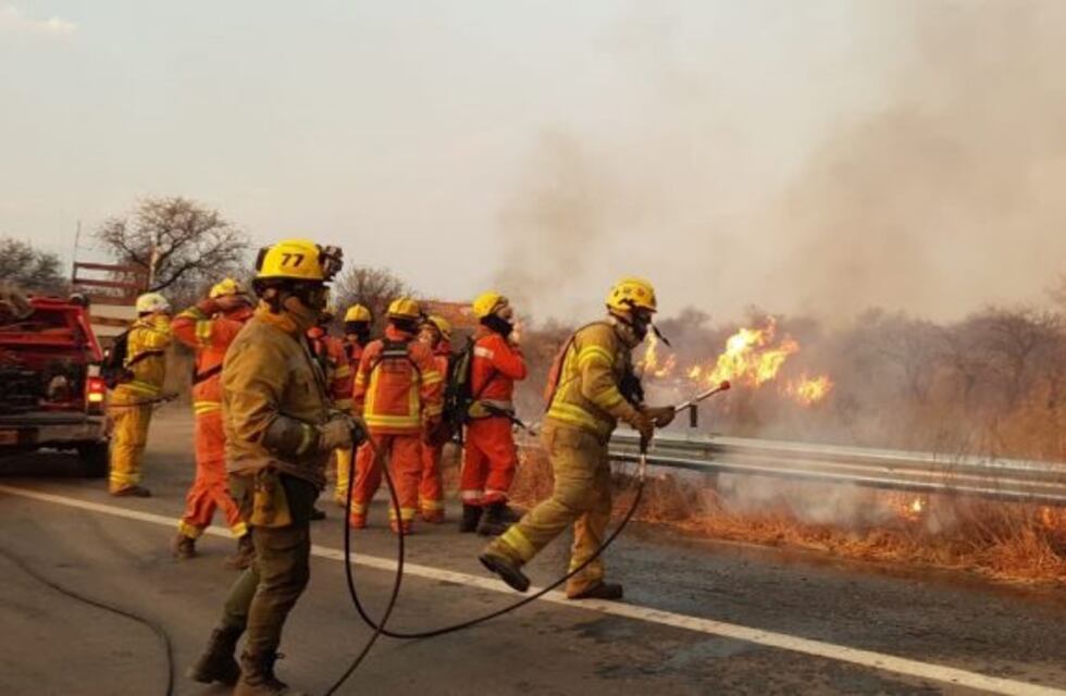 Fuego sin tregua: continúan activos los incendios en Punilla