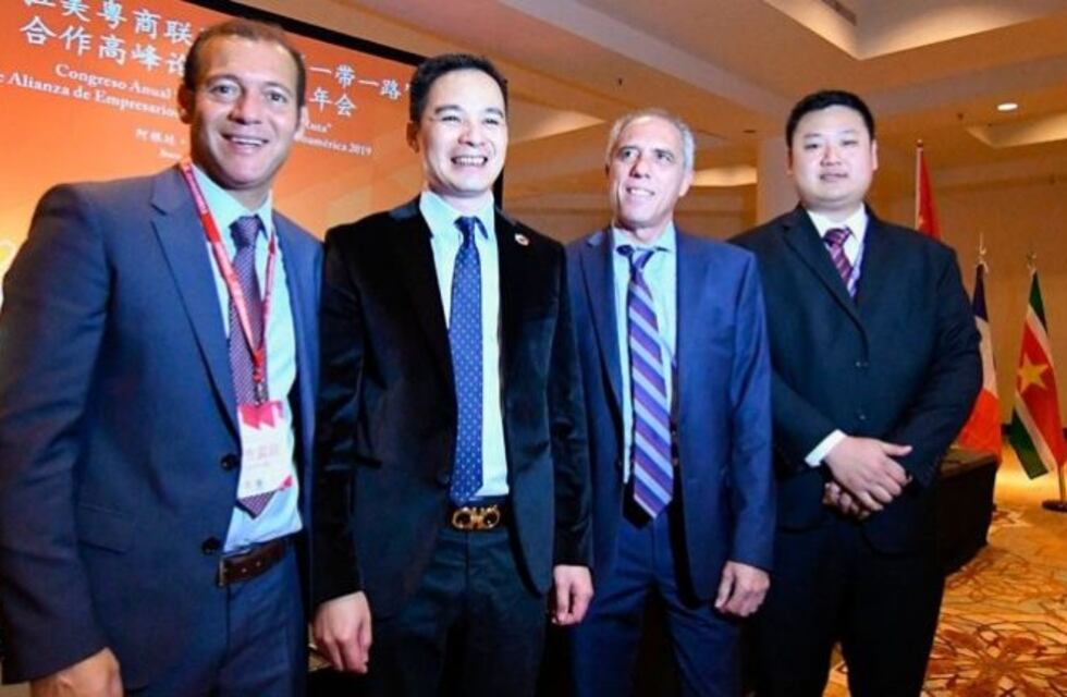 Gutiérrez mostró las oportunidades de negocio que ofrece Neuquén para los chinos