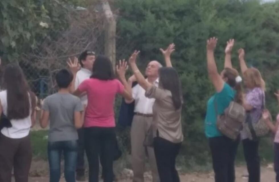 Se reunieron a rezar en plena cuarentena y terminaron detenidos