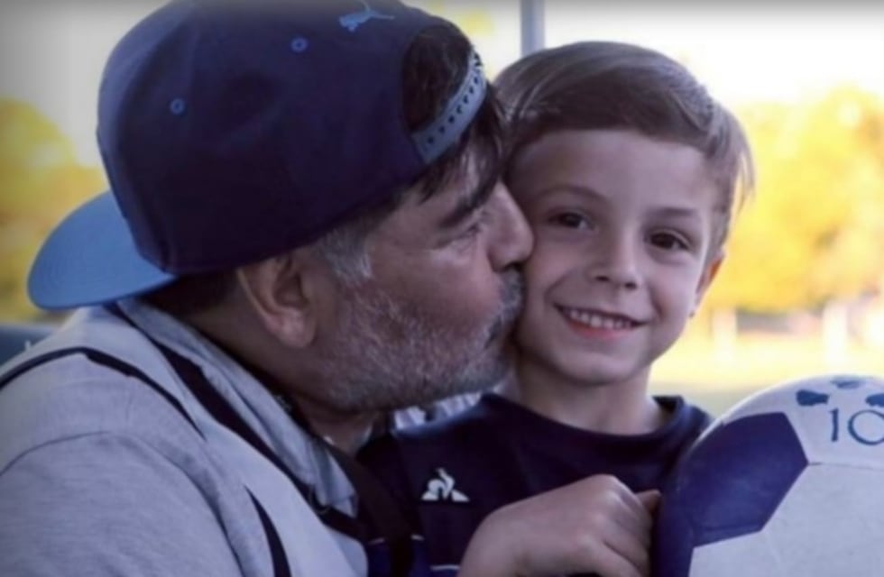 Maradona le cumplió el sueño a Galo, el niño que le pidió a papá Noel conocer al Diez