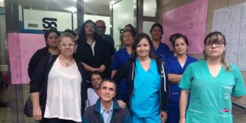 Sólo un grupo de los trabajadores se animó a enfrentar las cámaras para hacer público el conflicto\u002E (@belitaonline)