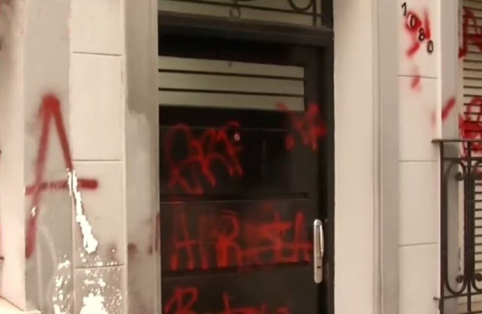 Vicentin: vandalizaron la sede de Dragado y Balizamiento por apoyar la expropiación