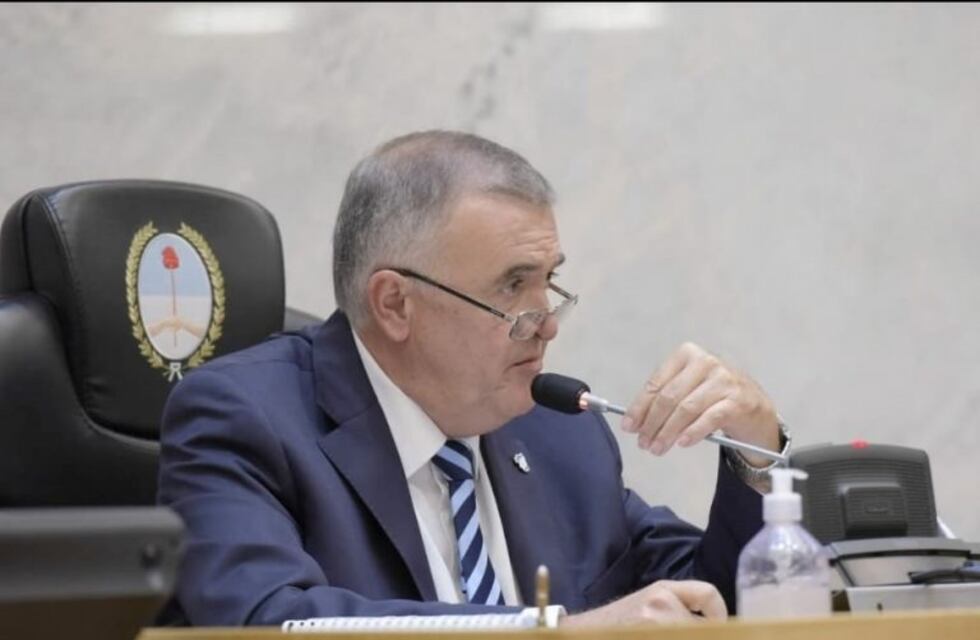 Jaldo sobre el uso de máscaras en la Legislatura: "Fue un error involuntario"