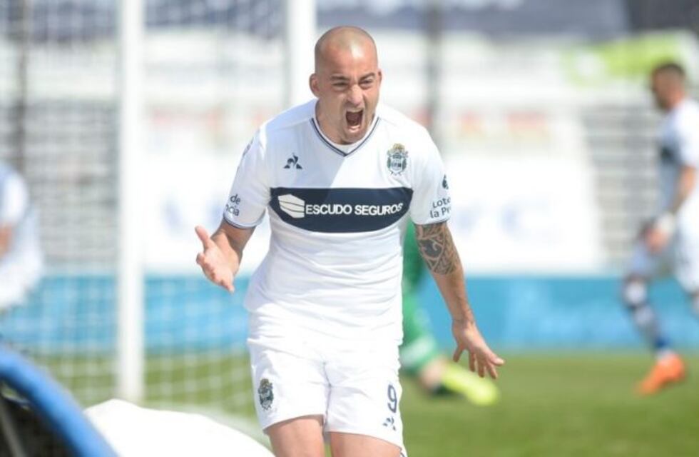 Superliga: Gimnasia (LP) le ganó a Godoy Cruz por 1 a 0 en el Bosque