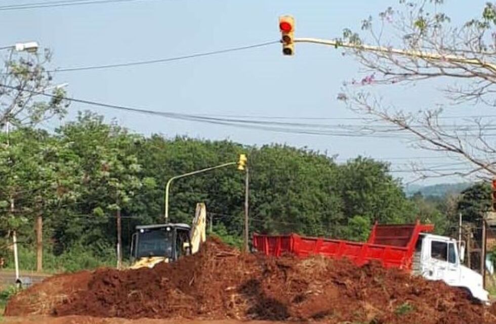 La municipalidad de Eldorado quitó la barricada del acceso a la calle Paraguay