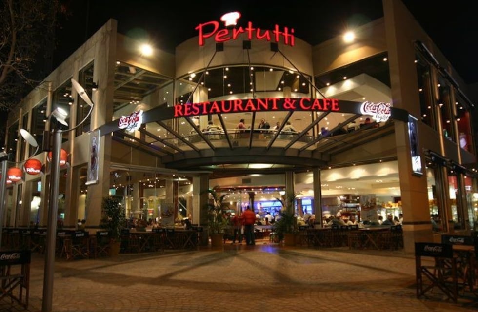 Insólito: Así se pasean las ratas en un reconocido restaurante