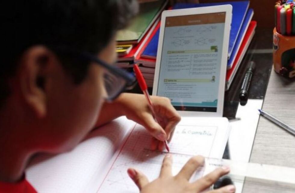 Apagón Educativo: docentes riojanos reclaman aumento salarial