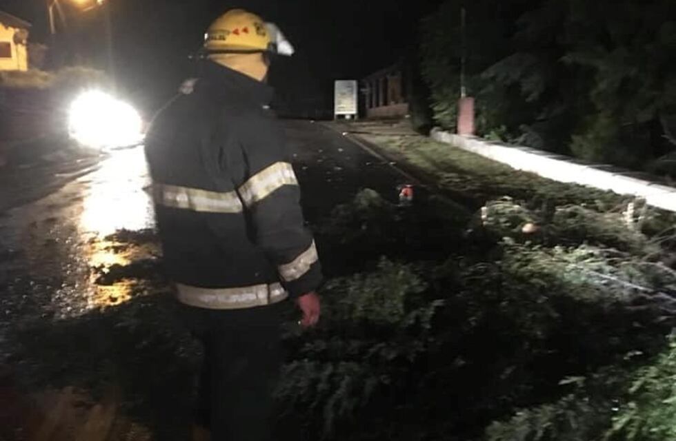 Una fuerte tormenta afectó la localidad de Embalse