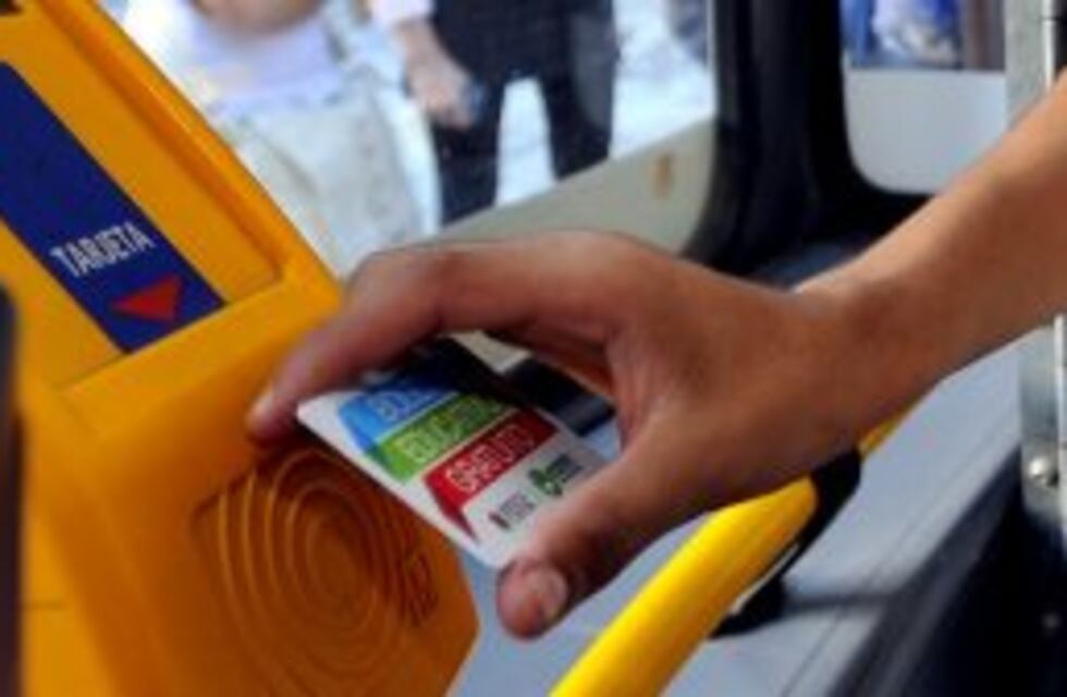 Peligran el Boleto Educativo Gratuito, el BAM y el BOS