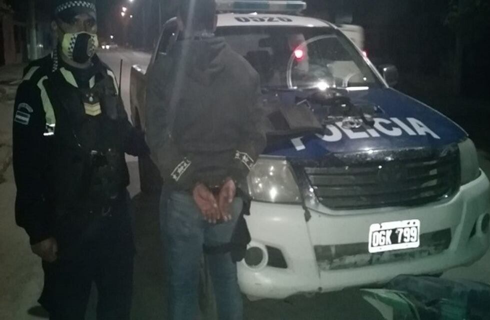 Aprehendieron a un falso policía en Villa Angelina