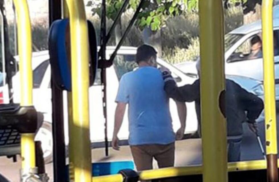 El gran gesto de un chofer de colectivo que se volvió viral
