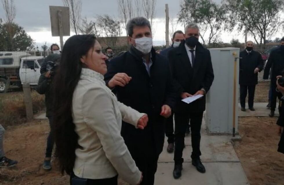 Uñac respondió a las críticas por los camioneros con Covid que pasaron por San Juan