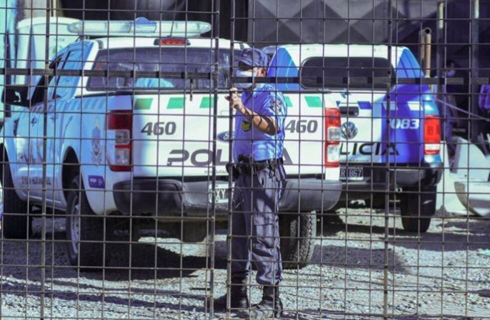 Encontraron restos de un cuerpo enterrados en una vivienda de Neuquén