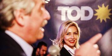 La periodista entrevistó al dirigente porteño como parte de su tesina\u002E (@fabiolaoficialok)