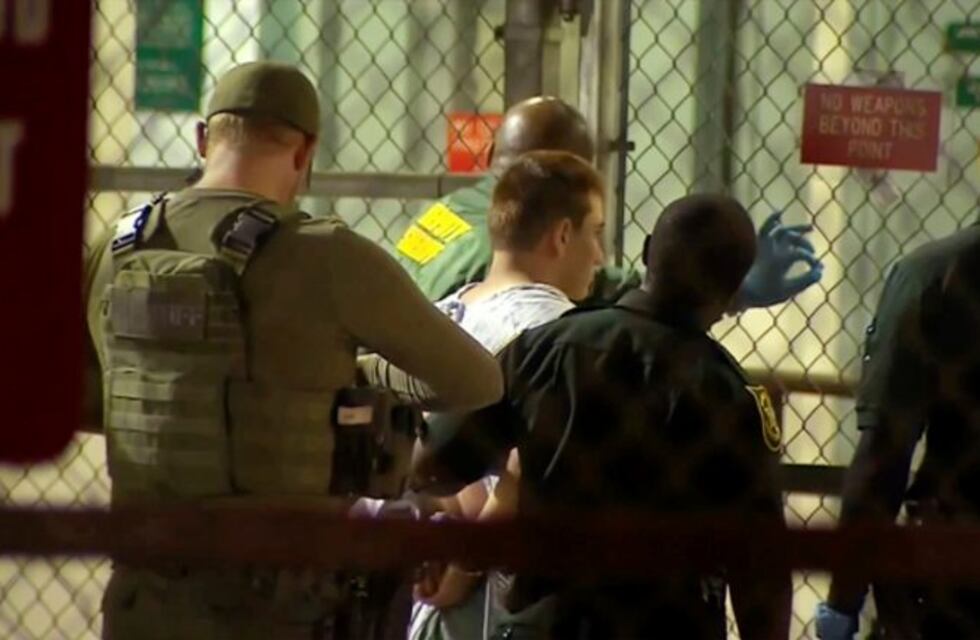 Así llegó a la prisión Nikolas Cruz, el autor de la masacre de Florida