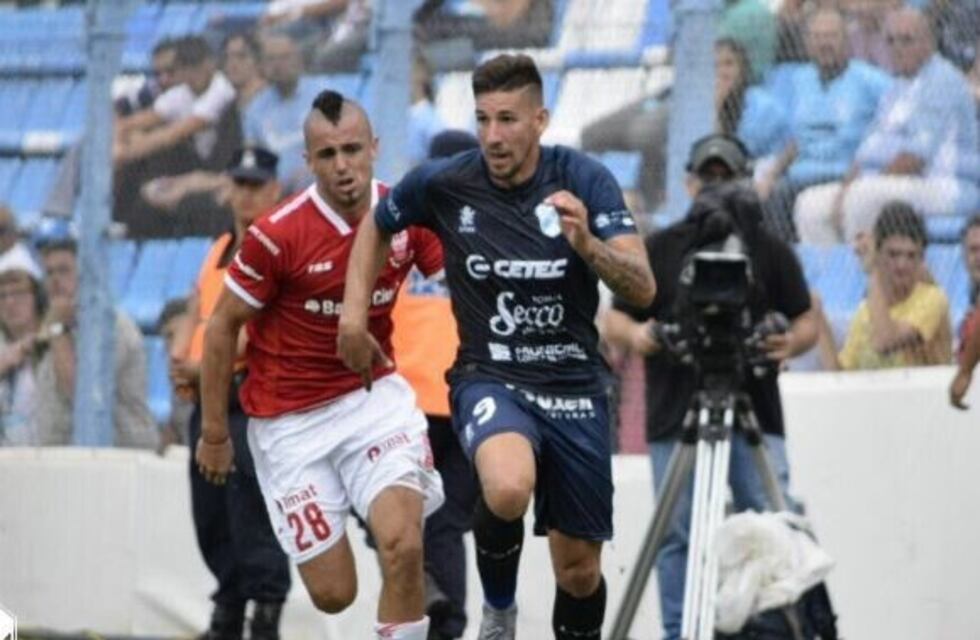 Huracán derrotó 2-1 como visitante a Temperley