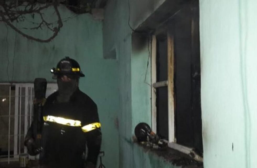 Bahía: un hombre perdió la vida en el incendio de una vivienda