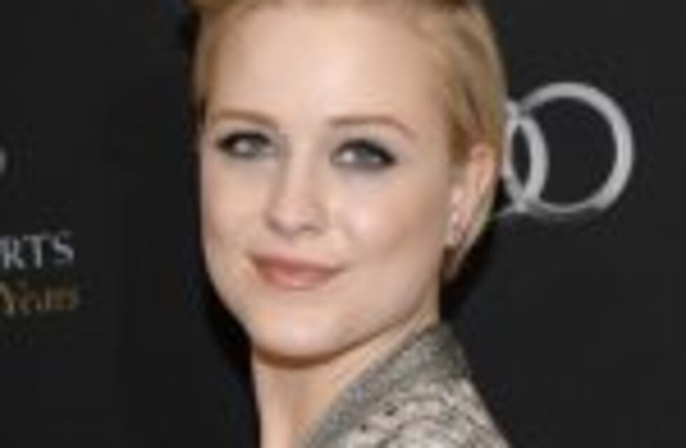 La actriz Evan Rachel Wood agradeció los mensajes de apoyo tras confesar que fue violada dos veces