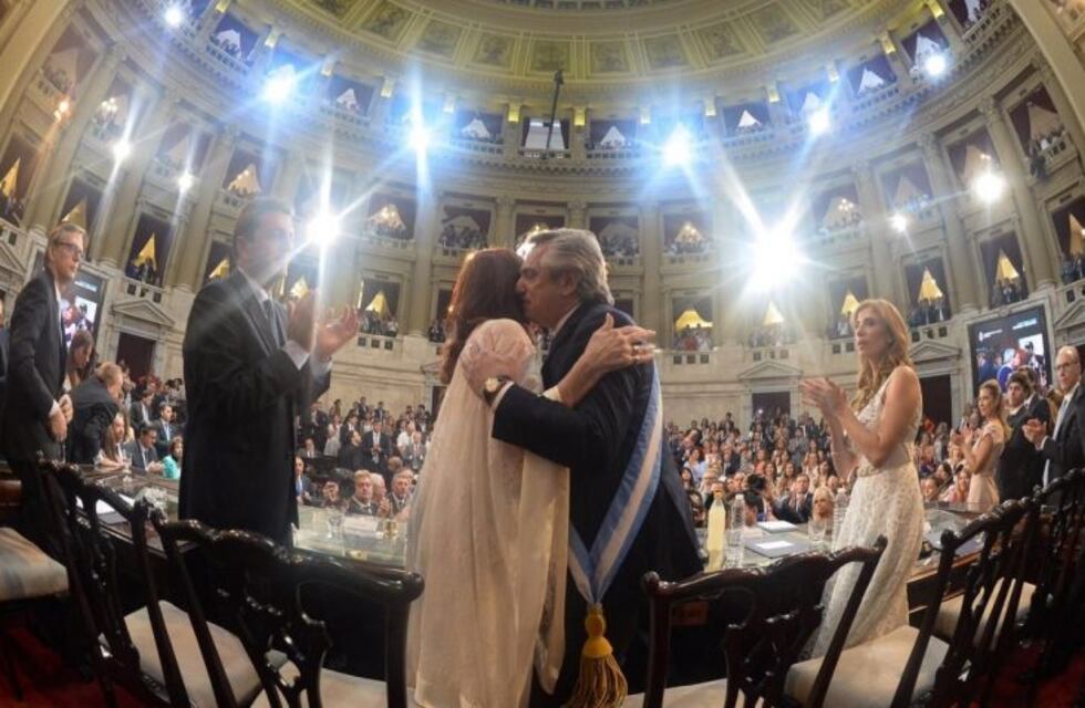 El gobernador Jalil presenció la asunción de Alberto Fernández