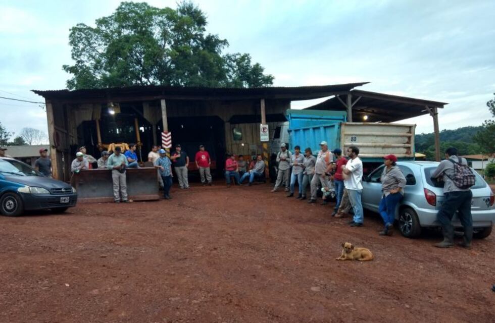 Iguazú y Andresito: empleados municipales solicitan aumento salarial