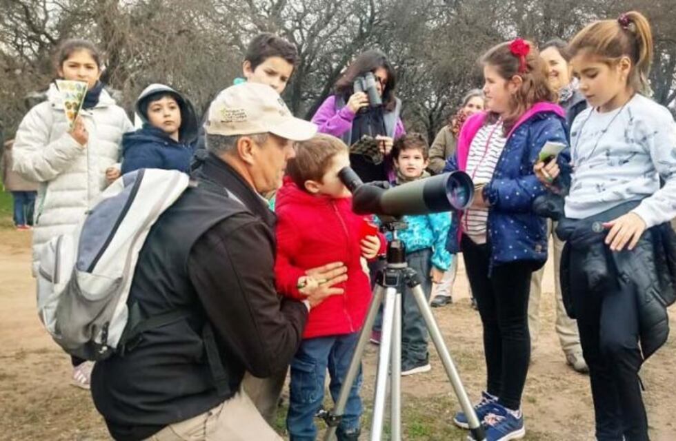 Observación de flora y fauna autóctona en el Jardín Botánico Provincial