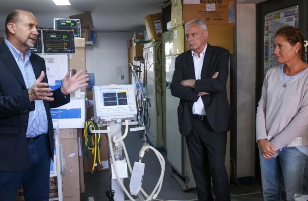 Perotti: "Tenemos un 38% más de camas críticas desde que comenzamos con el aislamiento"