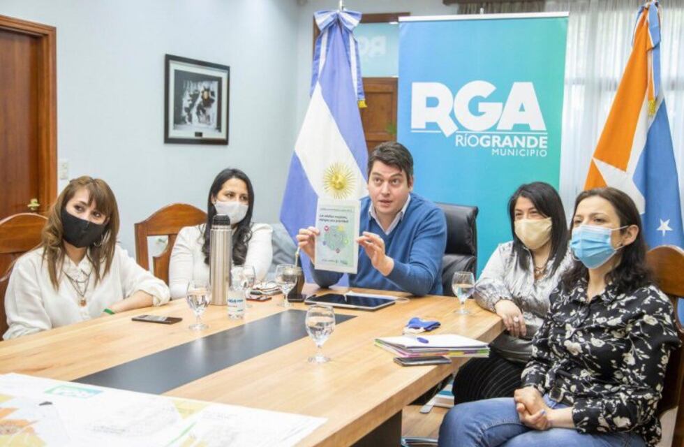 El Municipio colaboró con 2 mil adultos mayores