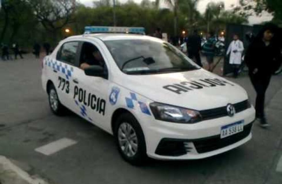 Una fiscal de Ferreyra quiso introducir votos falsos en un cuarto oscuro