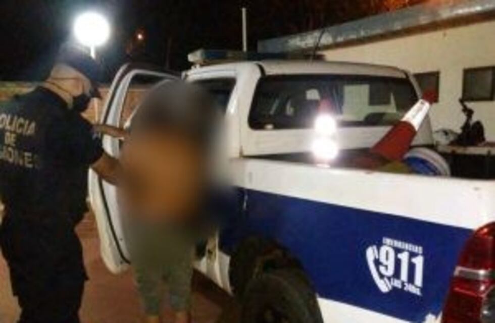 Amenazó con un cuchillo a su expareja y a sus vecinos
