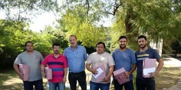 Walter Montenegro y sus compañeros lancheros fueron agasajados por sus patrones el pasado viernes\u002E (Walter Montenegro)