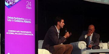 Gobernador Urtubey anuncia en mayo de 2017 el debate participativo por una Ley de Estado Abierto para Salta\u002E