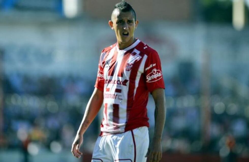 Endrizzi volvió como titular en Instituto; y de capitán