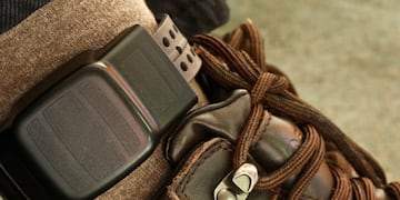 Un preso cortó la tobillera eléctrica y se dio a la fuga en Río Negro