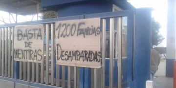 Crisis de Emilio Luque: empleados toman planta de Los Vázquez\u002E (Los Primeros)