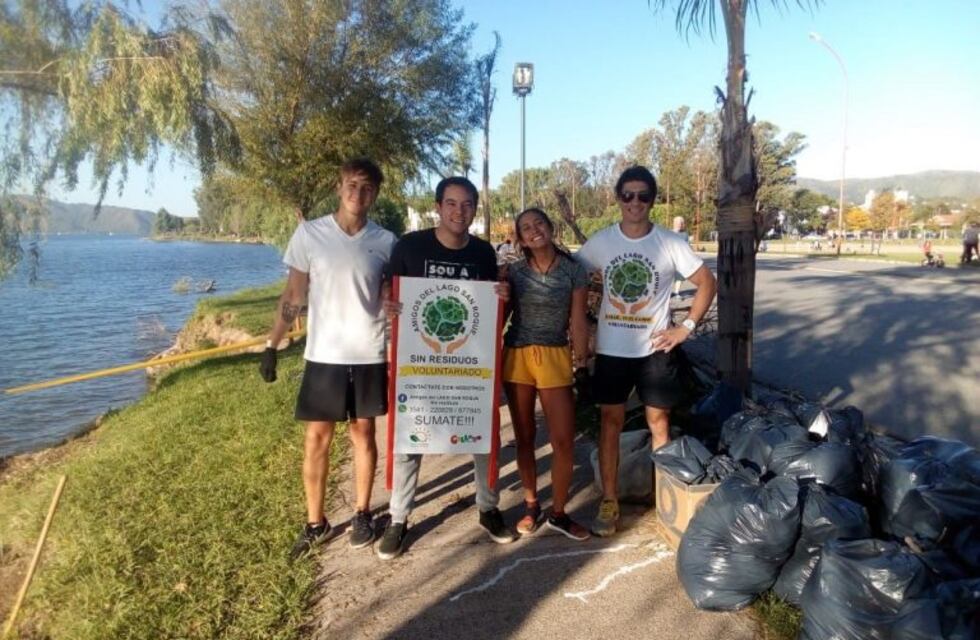 En fotos, una nueva jornada de limpieza a orillas del lago en Carlos Paz