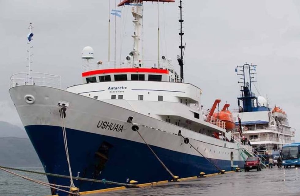 Tras comprobarse que no tenían coronavirus, autorizaron el desembarco de tripulantes del crucero Ushuaia