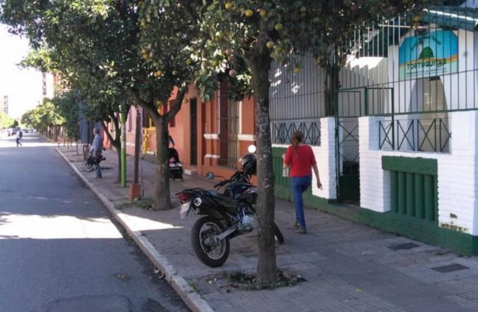 Sigue la búsqueda del hombre que robo un auto con un menor dentro