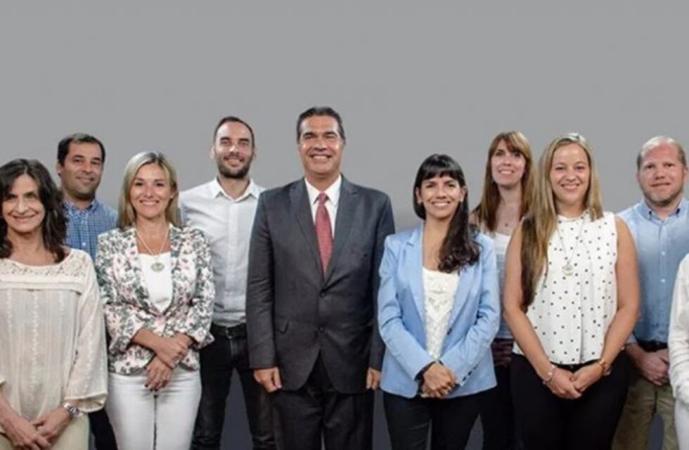 Capitanich confirmó su Gabinete con mayoría de mujeres
