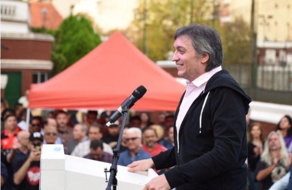 Máximo Kirchner: "Alberto Fernández tiene la responsabilidad de llevarnos a la victoria"
