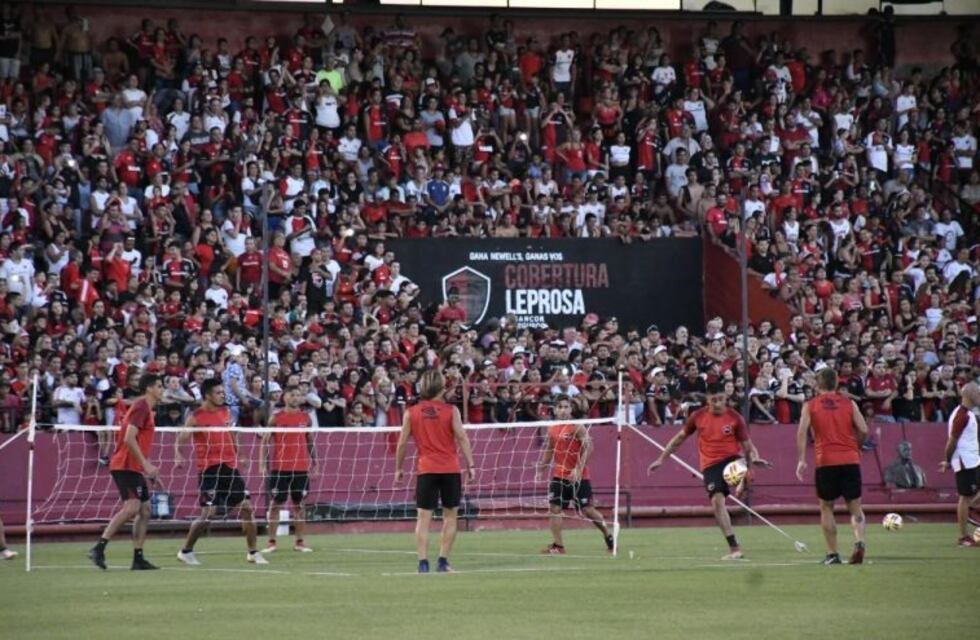 Newell's convocó a los hinchas para que participen del banderazo