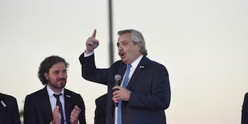 El jefe de Estado encabezó en febrero el acto por el aniversario del primer izamiento de la Bandera. (Francisco Trovato Fuoco)