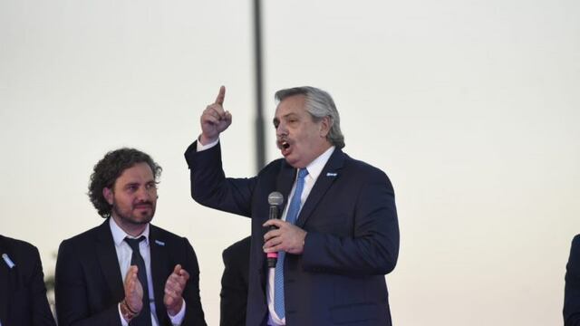 El jefe de Estado encabezó en febrero el acto por el aniversario del primer izamiento de la Bandera. (Francisco Trovato Fuoco)