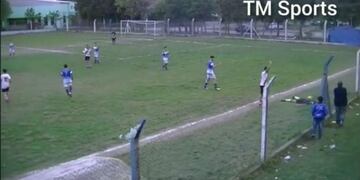 Partido suspendido en la Liga de Río Segundo por un pelotazo en la cara al juez de línea\u002E